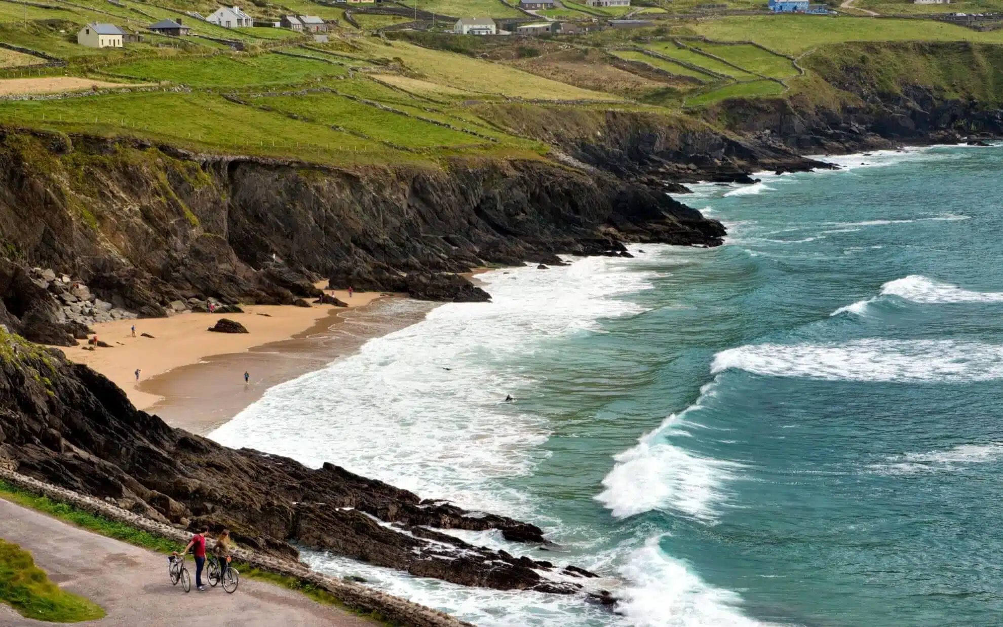 A Day Trip To… Dingle – a Vibrant town With Captivating Scenery