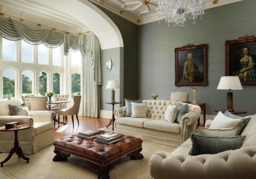 signature-suite-lady-augusta-sittingroom