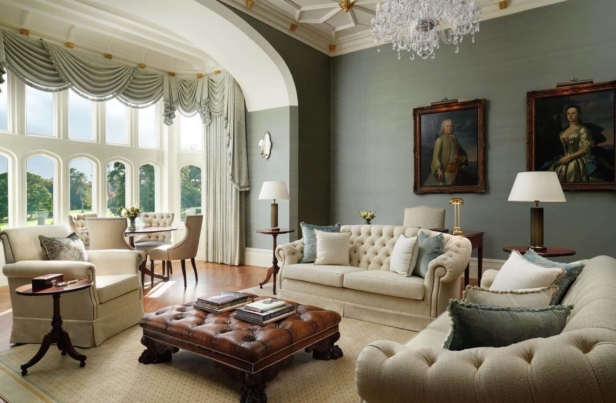 signature-suite-lady-augusta-sittingroom