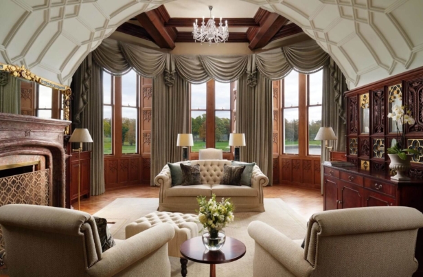 signature-suite-lady-caroline-sitting-room-1